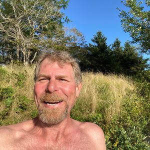 Meet your Posher, Gregory